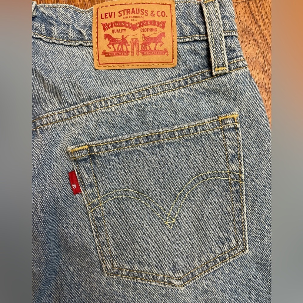 Levi’s Denim Mini Skirt - Picture 8 of 9